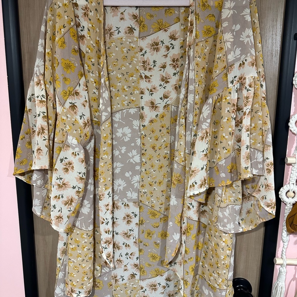Umgee Yellow and Cream Cape with Bohemian Flair